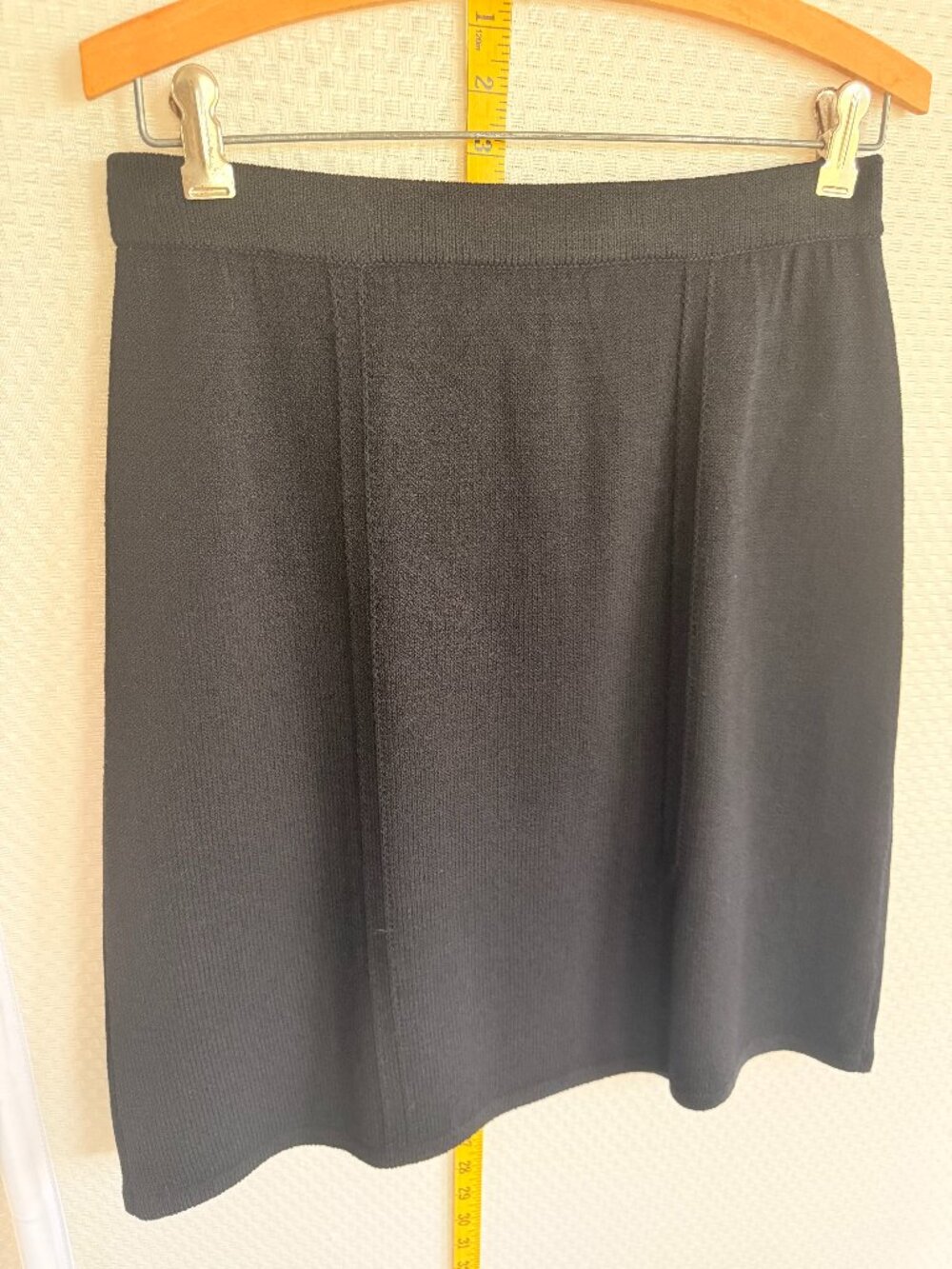ST. JOHN ESSENTIALS BY MARIE GRAY BLACK SKIRT